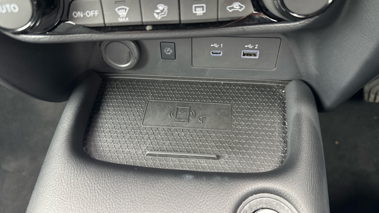 Nissan Juke 1.0 DiG-T N-Connecta 5dr DCT Petrol Hatchback